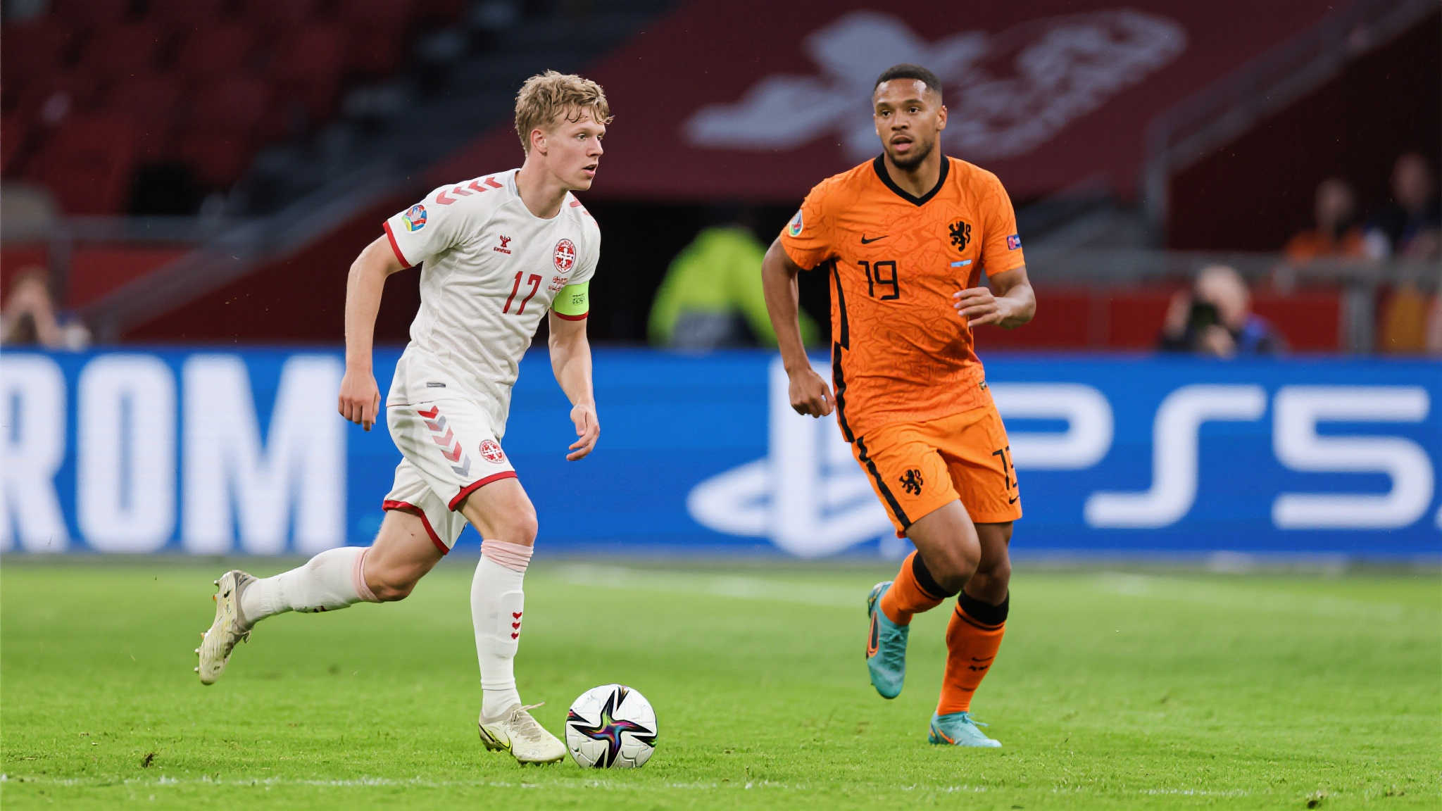 世俱杯每日趣评：马竞前锋化身霍伊伦，震撼全场